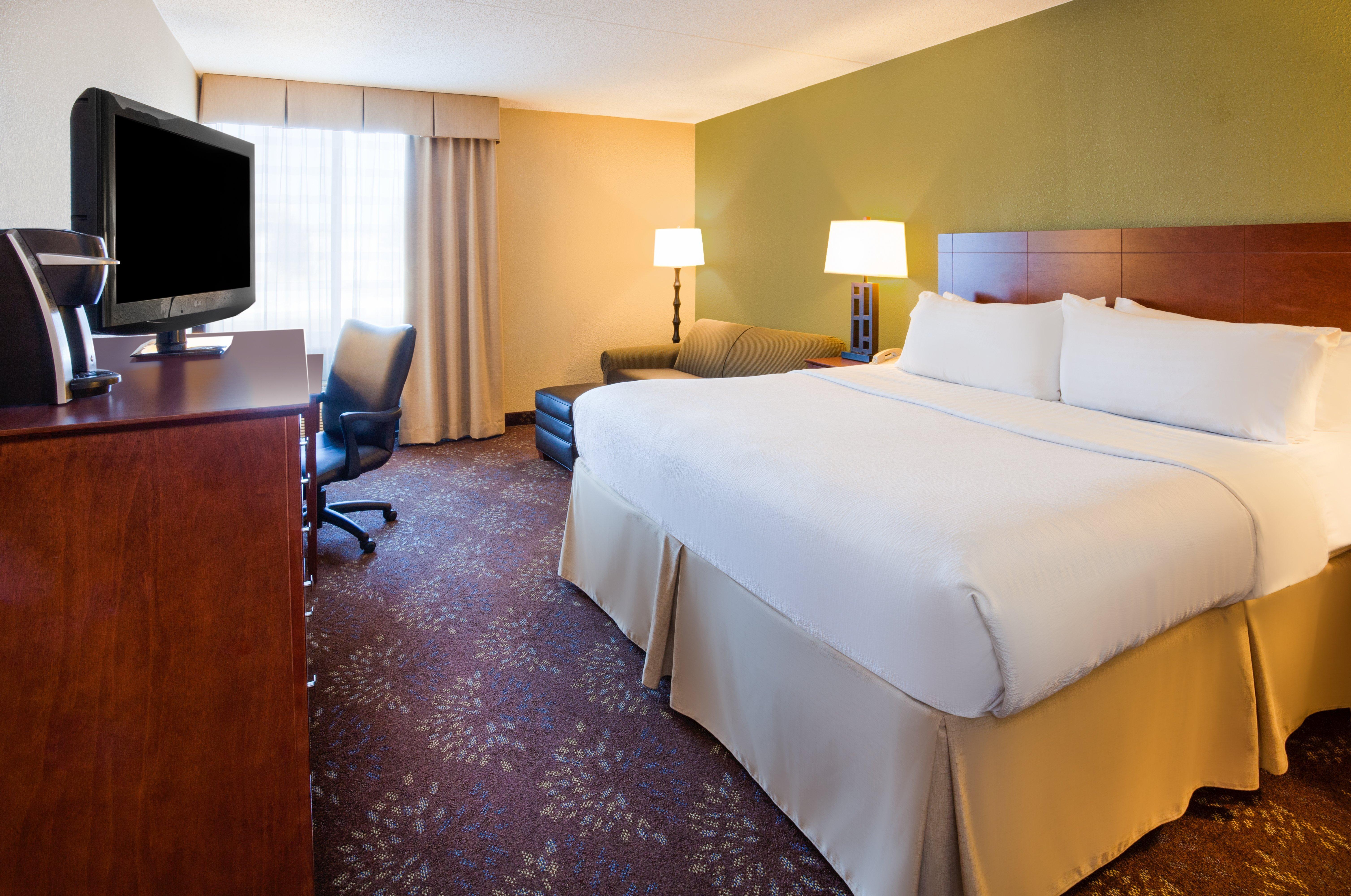 Best Western Fairmont Exterior photo