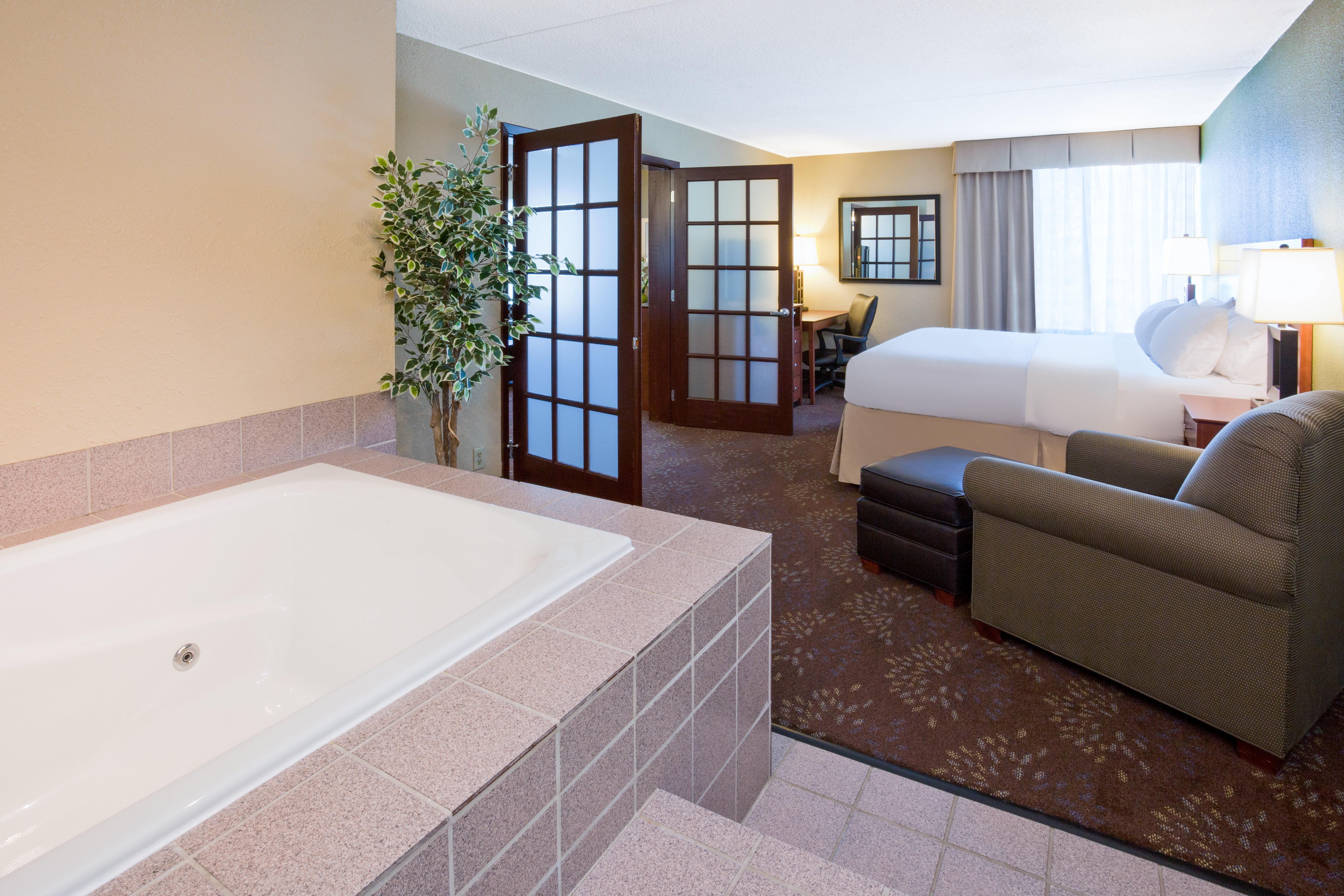 Best Western Fairmont Exterior photo