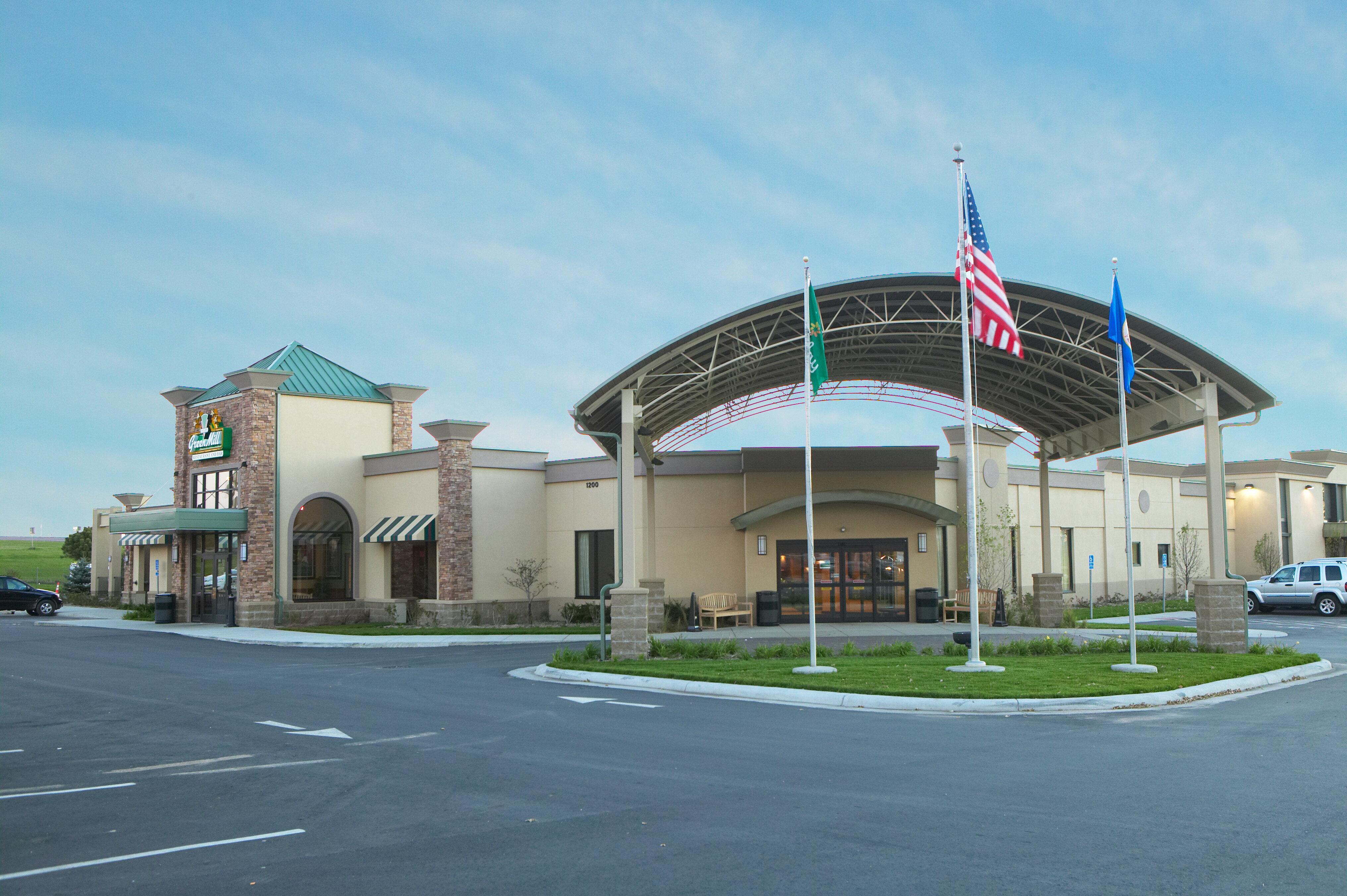 Best Western Fairmont Exterior photo