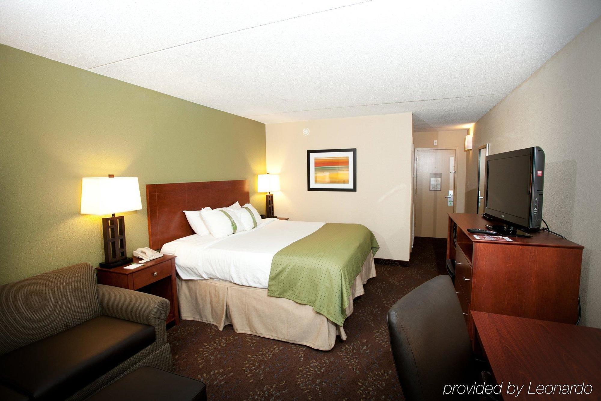 Best Western Fairmont Exterior photo